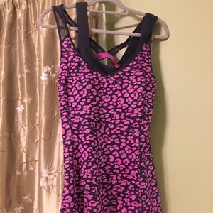 Lululemon top size 12